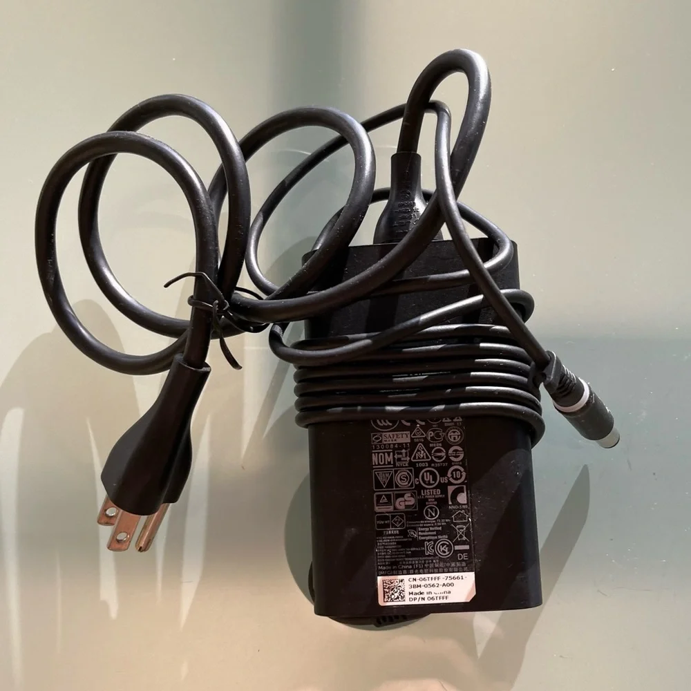 Original Dell OEM Adapter 65W 19.5v 3.34A Dell Latitude Slim AC CN-06TFFF 75661